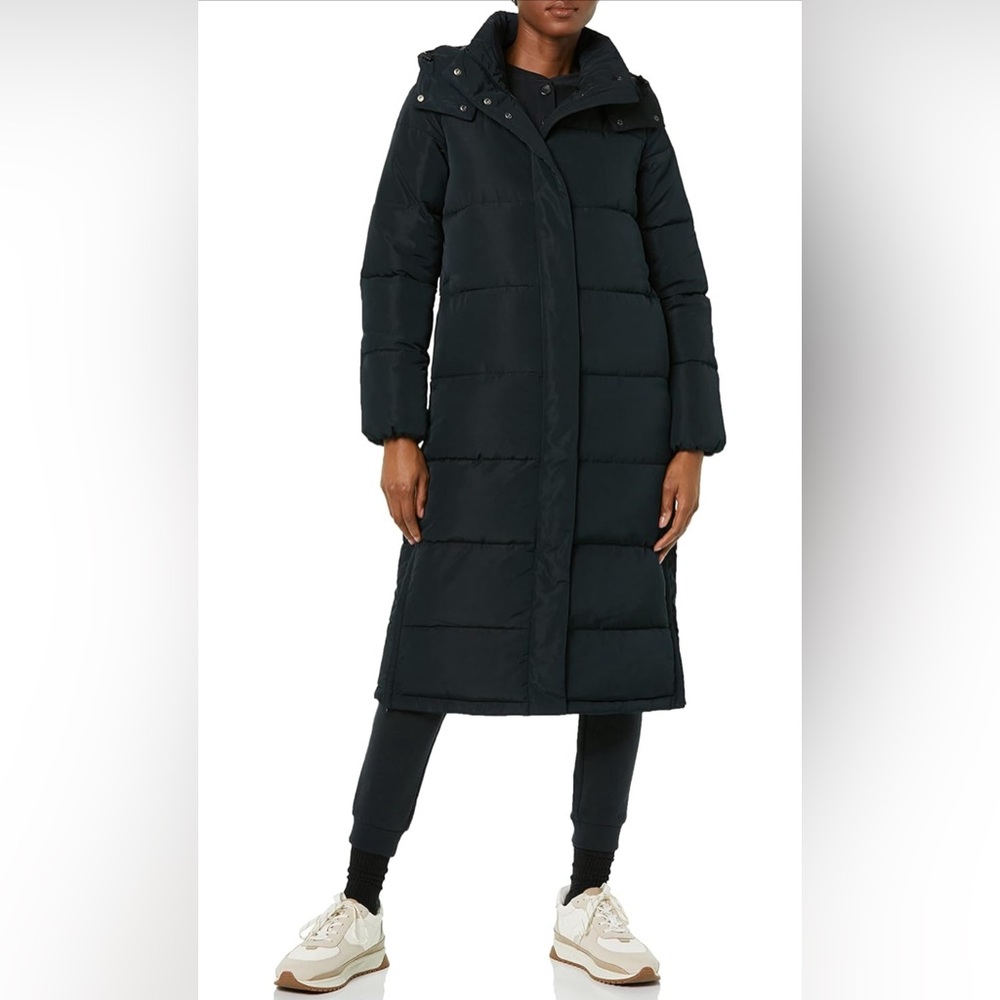 Amazon Essentials Women's Water Repellent Recycled Polyester Long Hooded Puffer